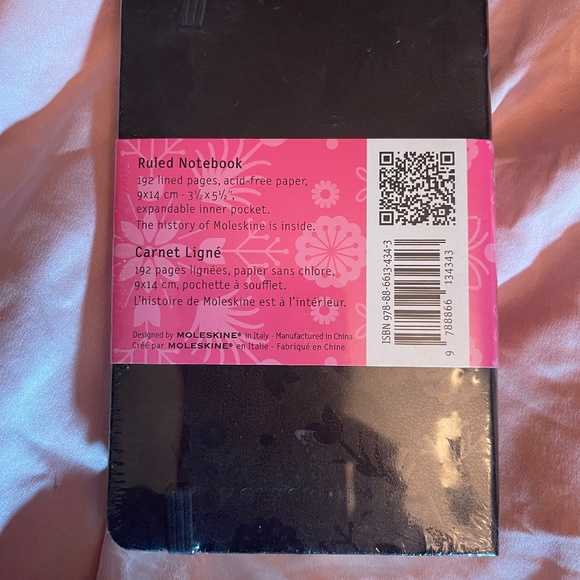 Moleskine rulled notebook - Picture 2 of 2